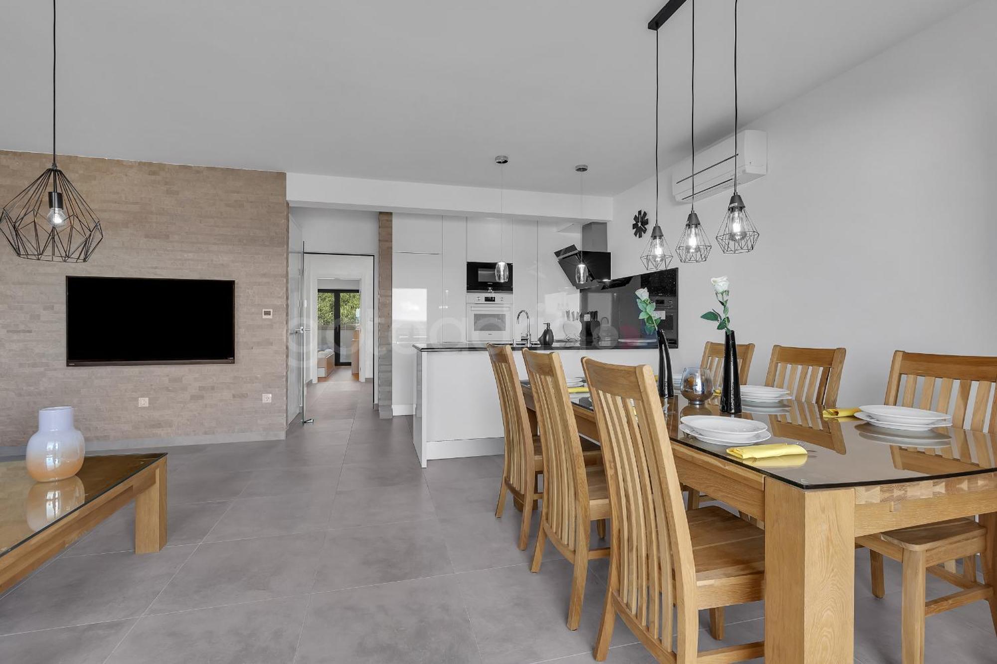 Luxury Lotus Apartament *